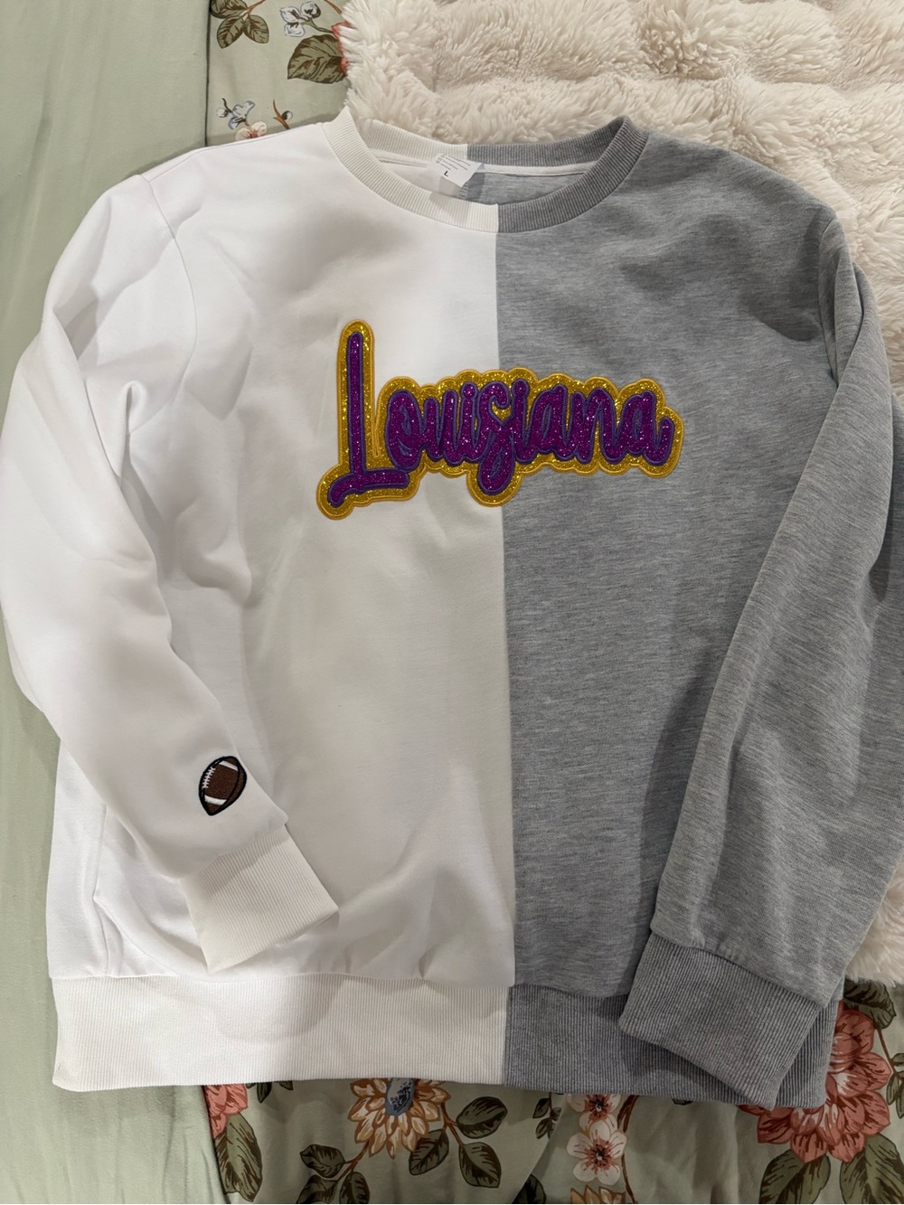 Colorblock Crewneck Sweatshirt with Louisiana Appliqué - White & Gray